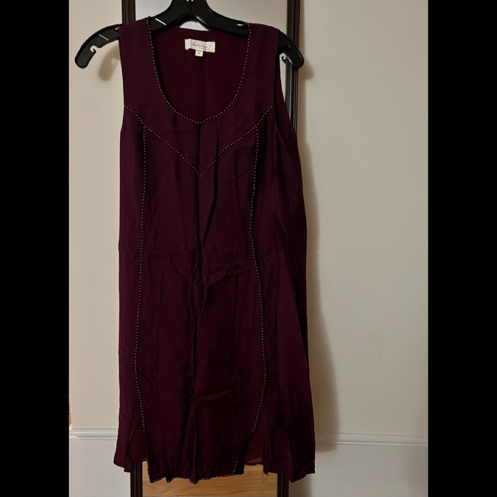 Two by Vince Camuto silk beaded purple dress with slits